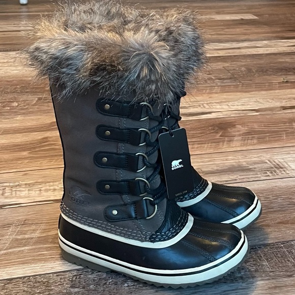 Sorel Joan of Arctic Women’s Waterproof Winter Boot Major/Black Color, NWT, sz 5 - Picture 1 of 11